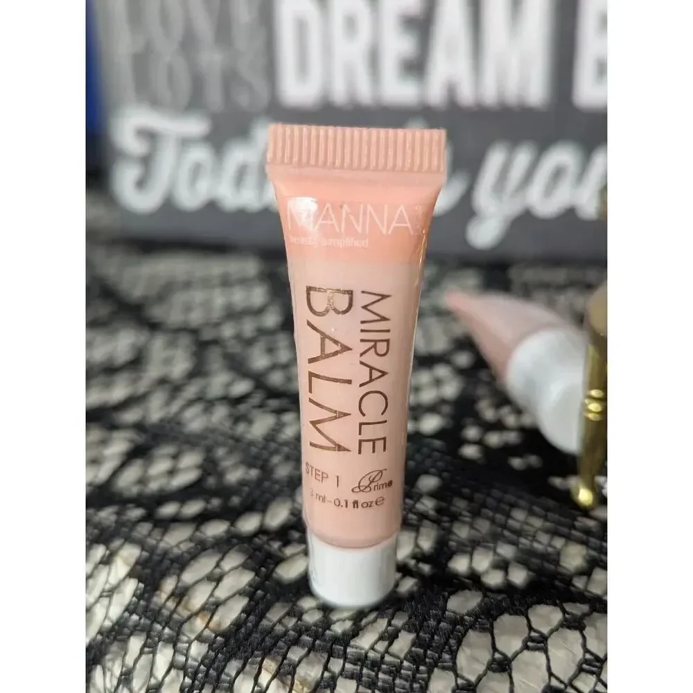 5/25 Manna Kadar Beauty Bundle